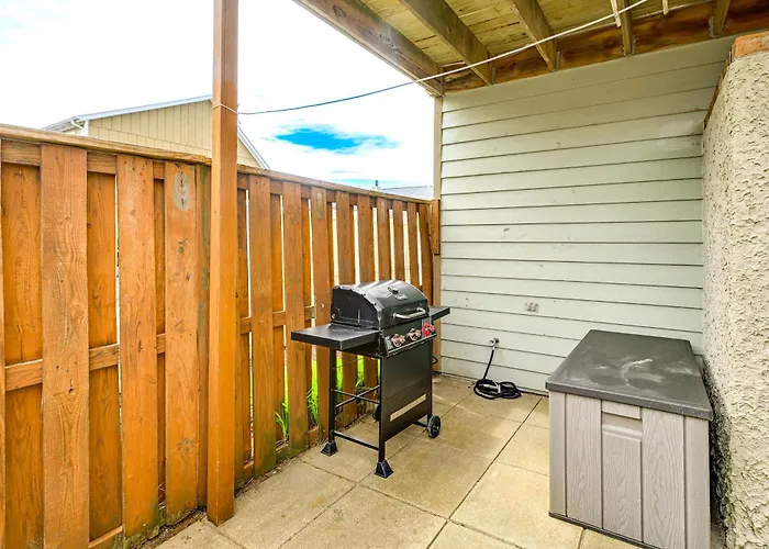 Renovated Condo, Private Patio W/ Outdoor Dining! Ocean City